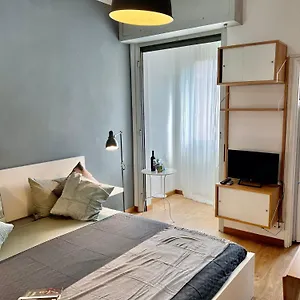 Cozy 3 Km Away From Duomo Appartamento Milano