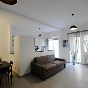 Pietra Papa Appartamento Roma